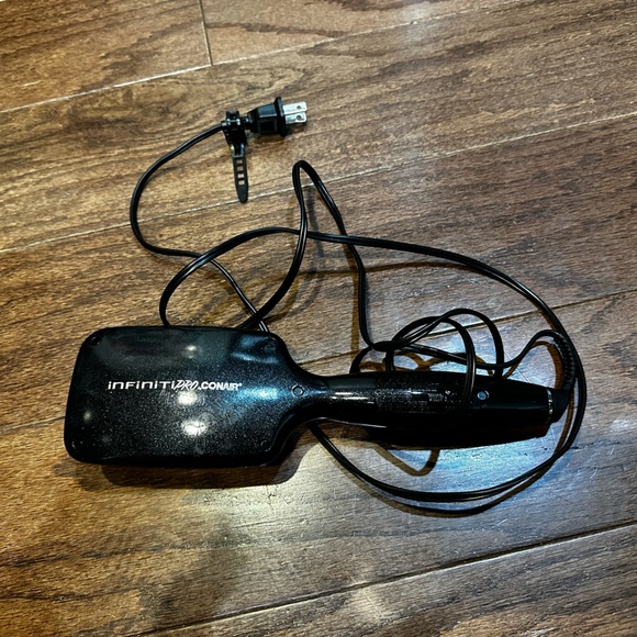 INFINITI pro conair Heat Straightening Brush Tool - Picture 4 of 4